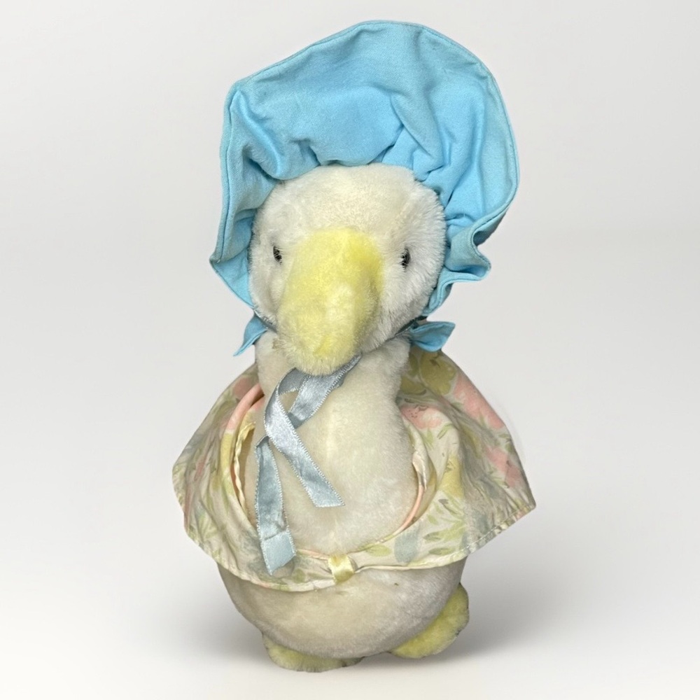 Vtg. Frederick Warne Beatrix Potter 12" Jemima Puddle Duck Plush *Shawl Bonnet
